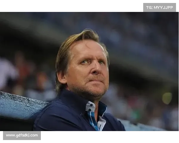 从荣誉巅峰到主动离开浅析舒斯特尔退出西德国家队的真实原因