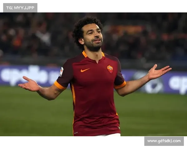 全方位解析萨拉赫在不同战术体系中的场上位置与角色变化